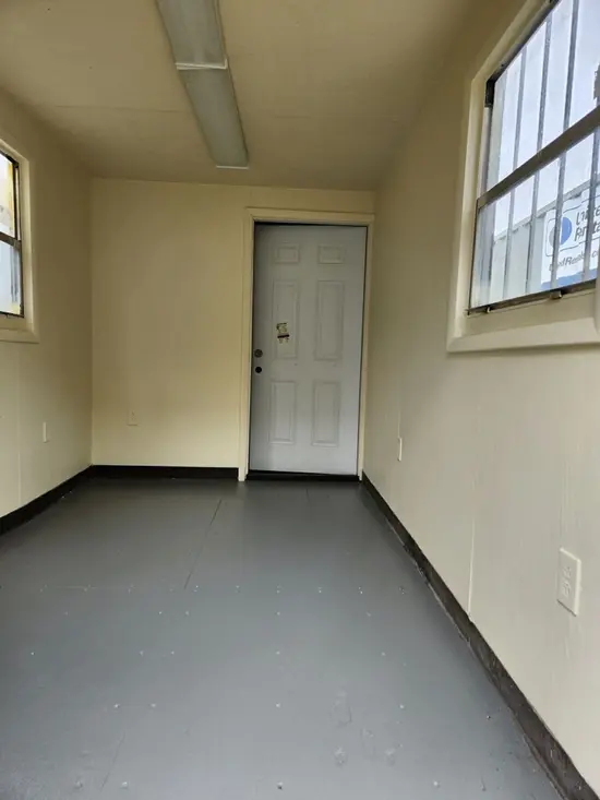 2018 MOBILE TRL 20' WITH 1 Ground-Level Office Container