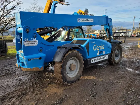 2015 Genie GTH-844 Forklift