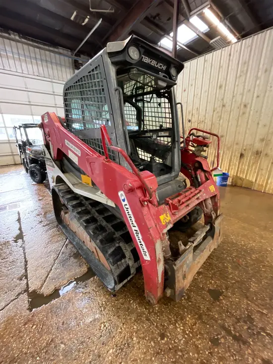 2017 Takeuchi TL10V2-CR Track Loader