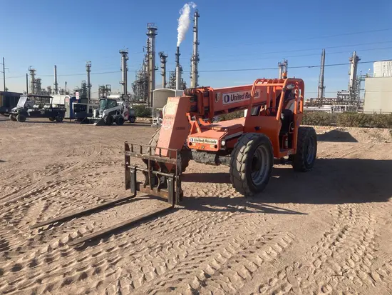 2014 SKYTRAK 8042 Forklift