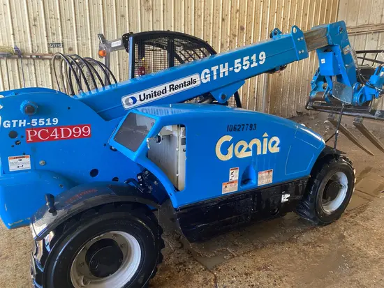 2017 Genie GTH-5519 Forklift