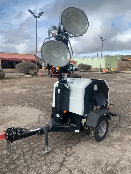 2019 Allmand NLV-ML3EC Portable Work Light