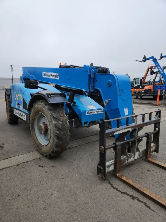 2016 Genie GTH-844 Forklift