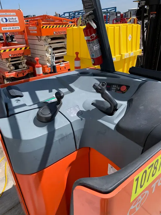 2018 Toyota 8BNCU15 Warehouse Forklift