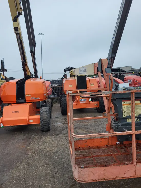 2016 JLG 800AJ Articulating Boom Lift