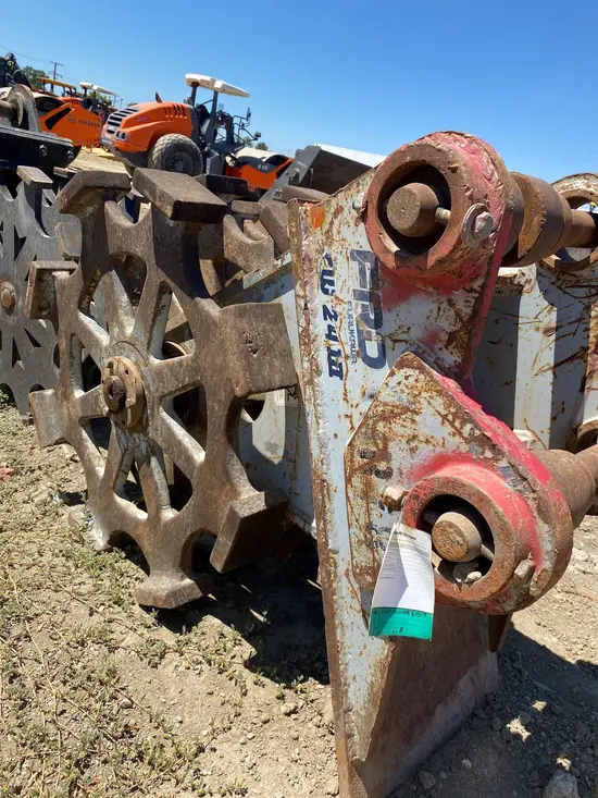 2019 FURUKAWA CW24III Compaction Attachment