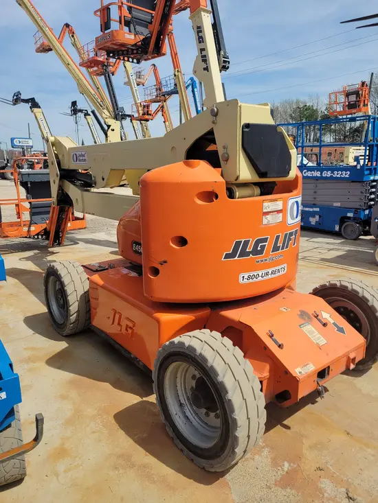2013 JLG E450AJ Articulating Boom Lift