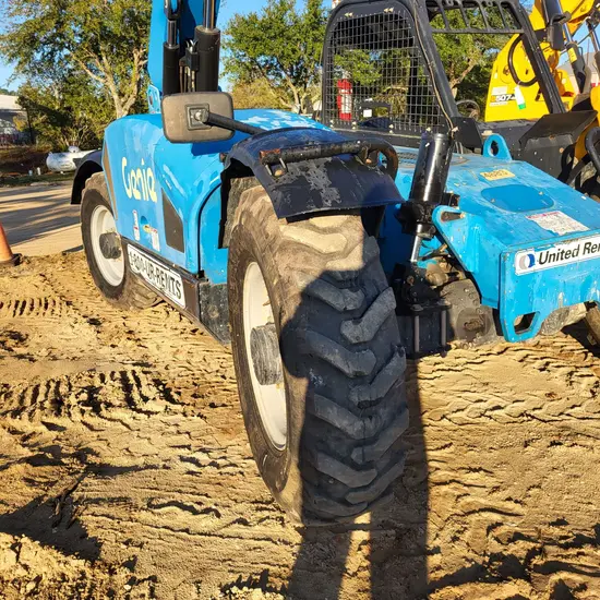 2016 Genie GTH-844 Forklift