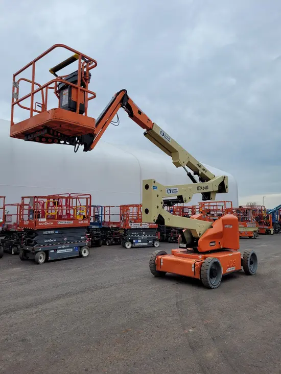 2014 JLG E450AJ Articulating Boom Lift