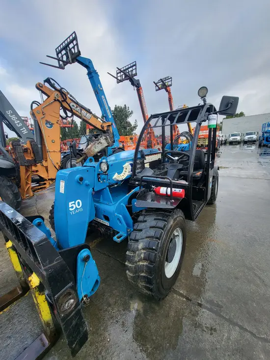 2016 Genie GTH-5519 Forklift