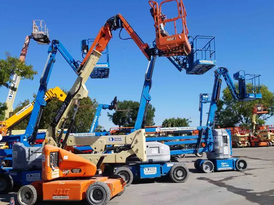 2014 JLG E400AJPN Articulating Boom Lift