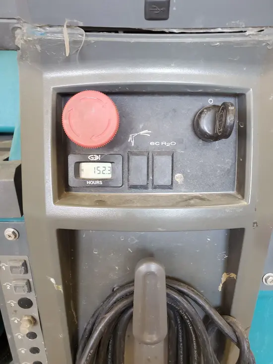2019 Tennant T600-28 Scrubber