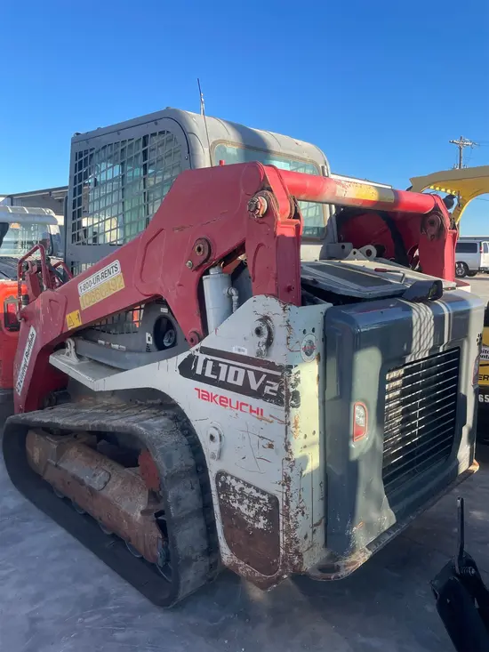 2017 Takeuchi TL10V2-CR Track Loader