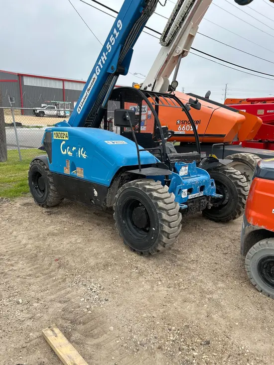 2017 Genie GTH-5519 Forklift