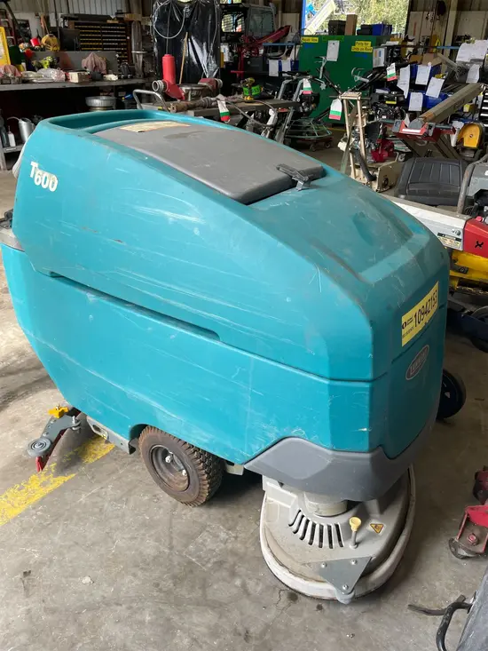 2019 Tennant T600-28 Scrubber