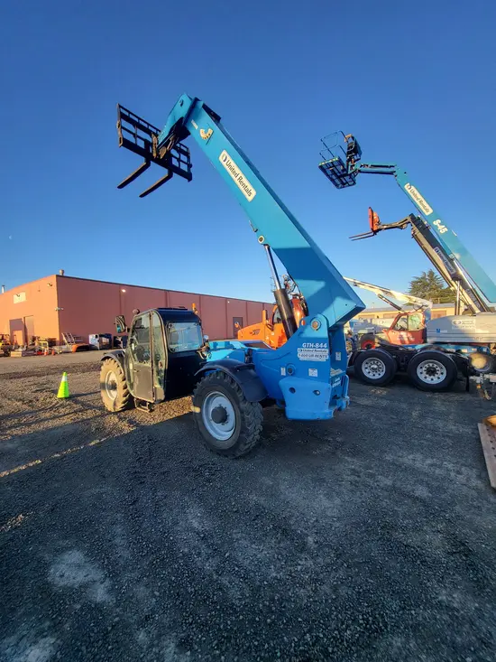 2015 Genie GTH-844 Forklift