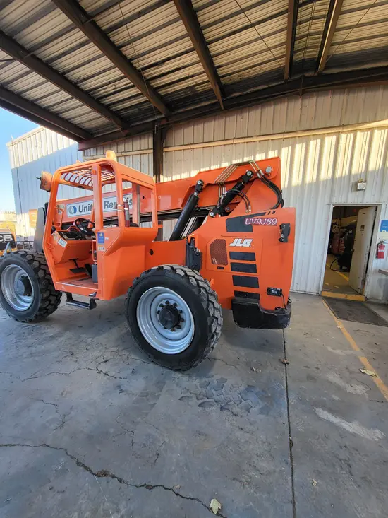 2016 SKYTRAK 6042 Forklift