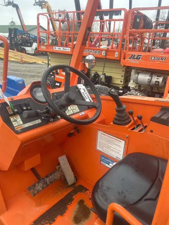 2016 SKYTRAK 6042 Forklift