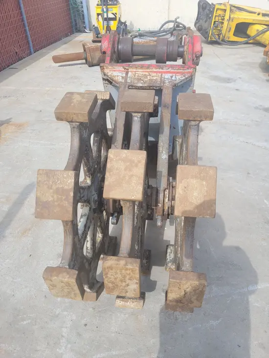 2019 FURUKAWA CW24III Compaction Attachment