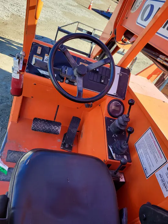2015 SKYTRAK 6042 Forklift