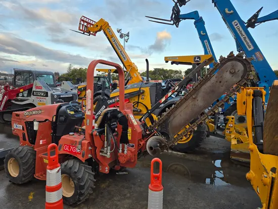 2016 Ditch Witch RT45A Ride-On Trencher