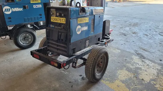 2017 Miller Welders TRAILBLAZER325D Welder