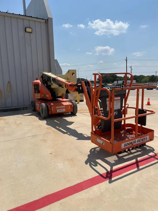 2016 JLG E400AJPN Articulating Boom Lift