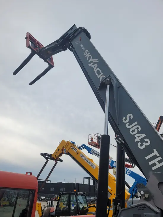 2016 Skyjack SJ643TH Forklift