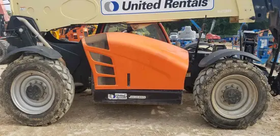 2016 JLG 1055 Forklift