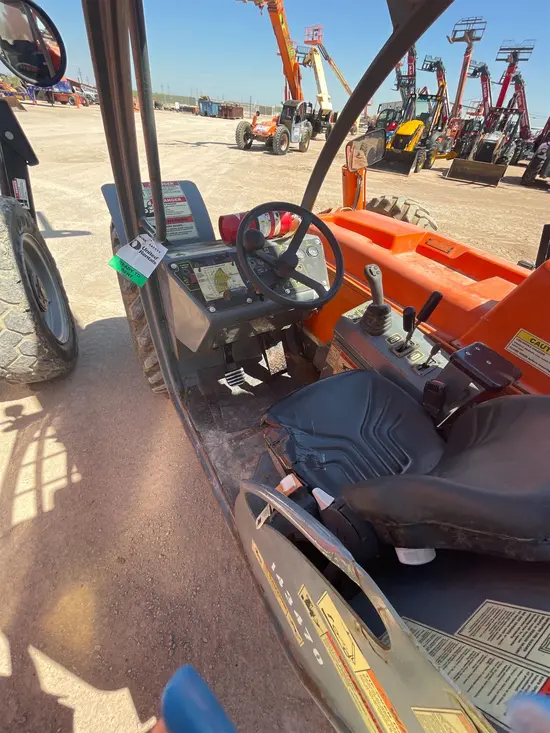 2014 XTREME XR842 Forklift