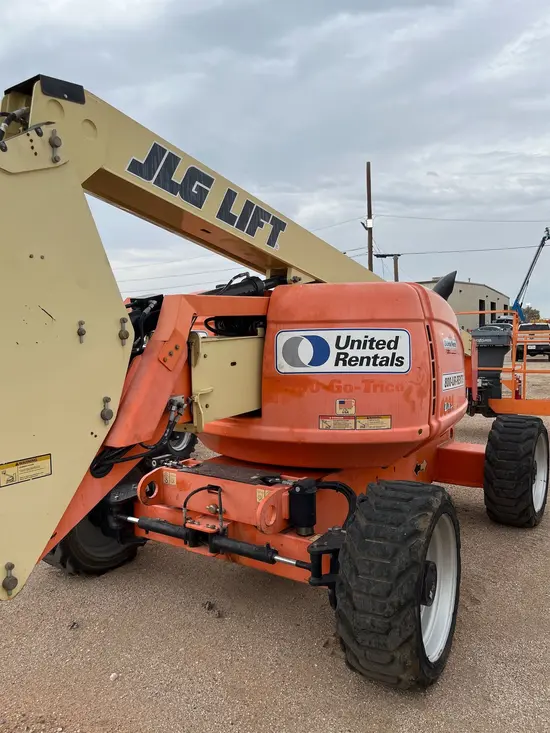 2014 JLG 600A Articulating Boom Lift