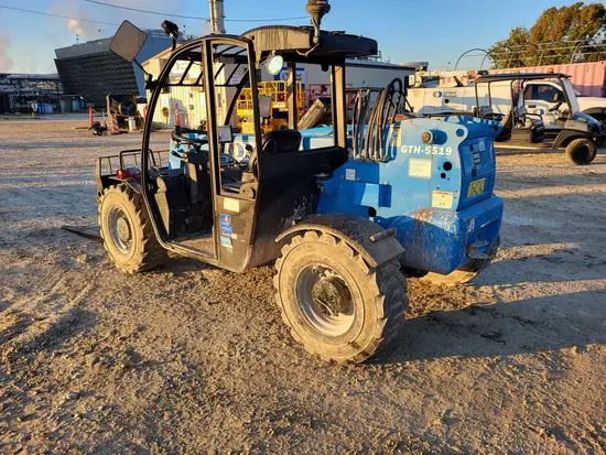 2017 Genie GTH-5519 Forklift