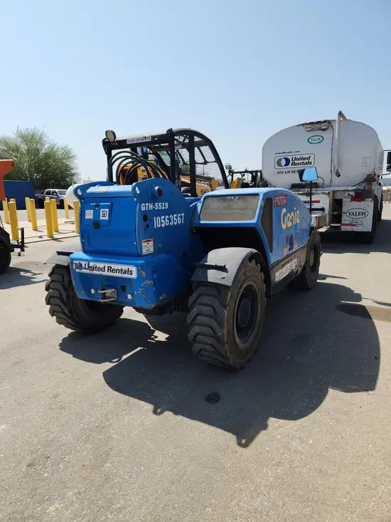 2017 Genie GTH-5519 Forklift