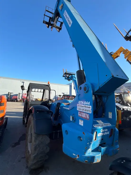 2015 Genie GTH-844 Forklift