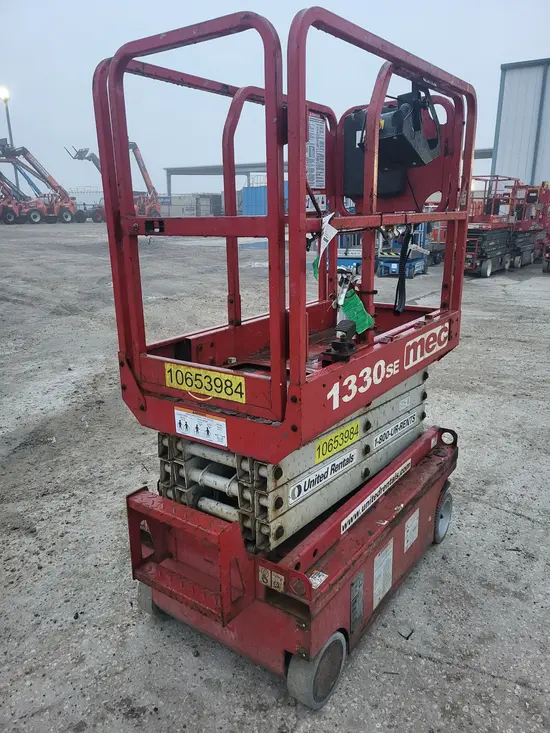 2017 MEC 1330SE Scissor Lift