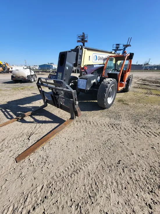 2018 JLG 943 Forklift