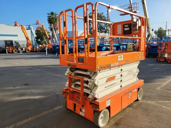 2018 Snorkel S4732E Scissor Lift