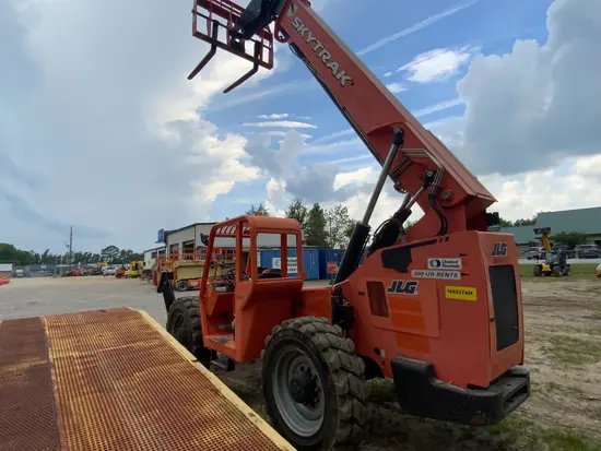 2016 SKYTRAK 10042 Forklift
