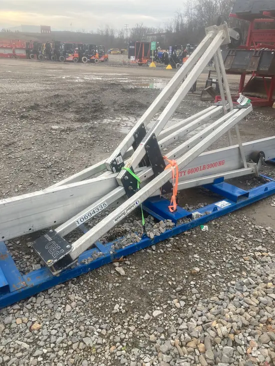 2017 EME 6600R-15 Crane