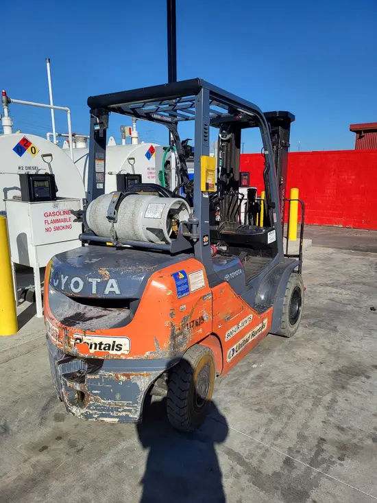 2018 Toyota 8FGU25 Warehouse Forklift