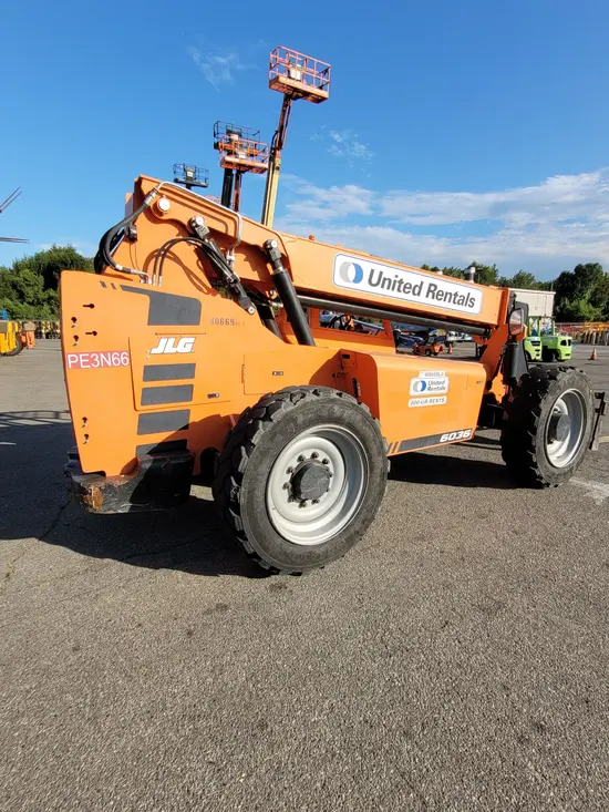 2017 SKYTRAK 6036 Forklift