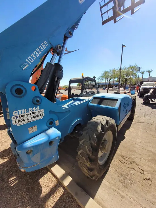 2015 Genie GTH-844 Forklift