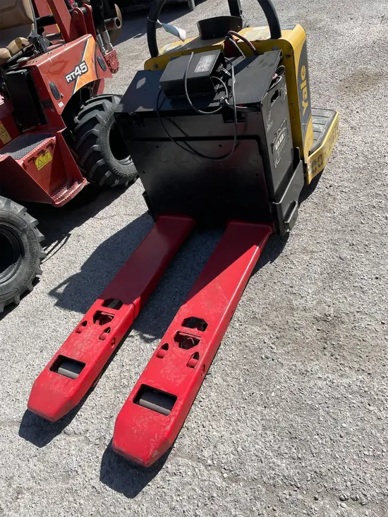 2018 YALE MPE060-VG Jack