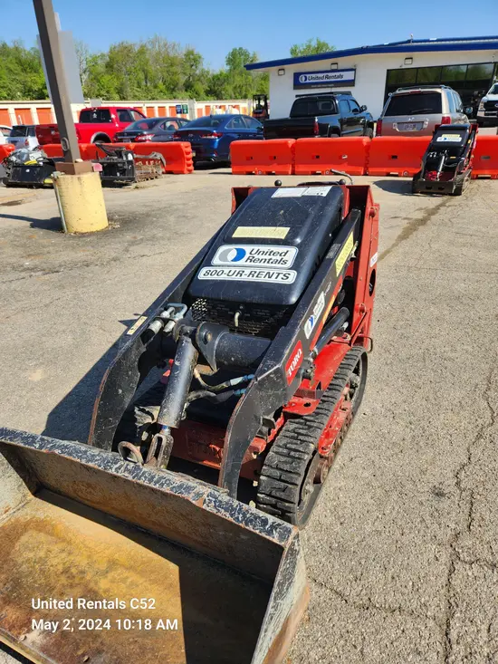2019 Toro TX427 Track Loader