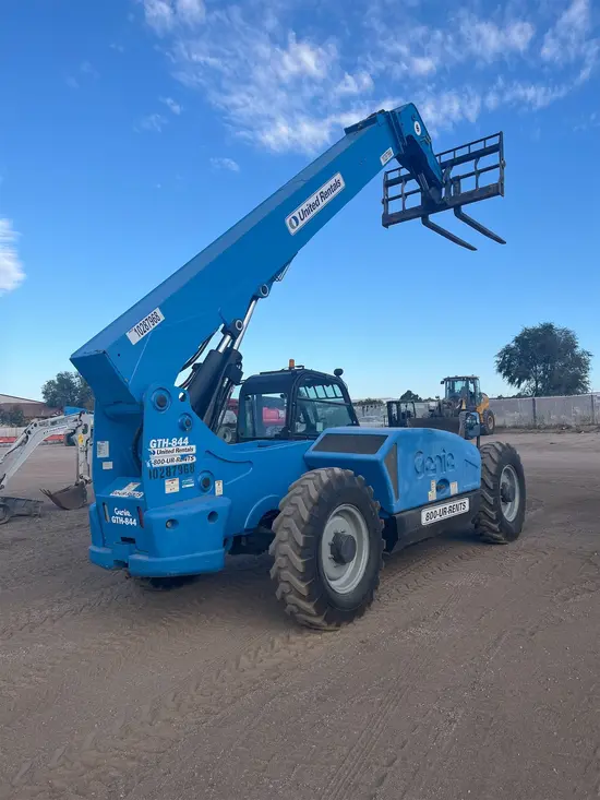 2014 Genie GTH-844 Forklift