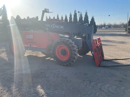 2016 Skyjack SJ643TH Forklift