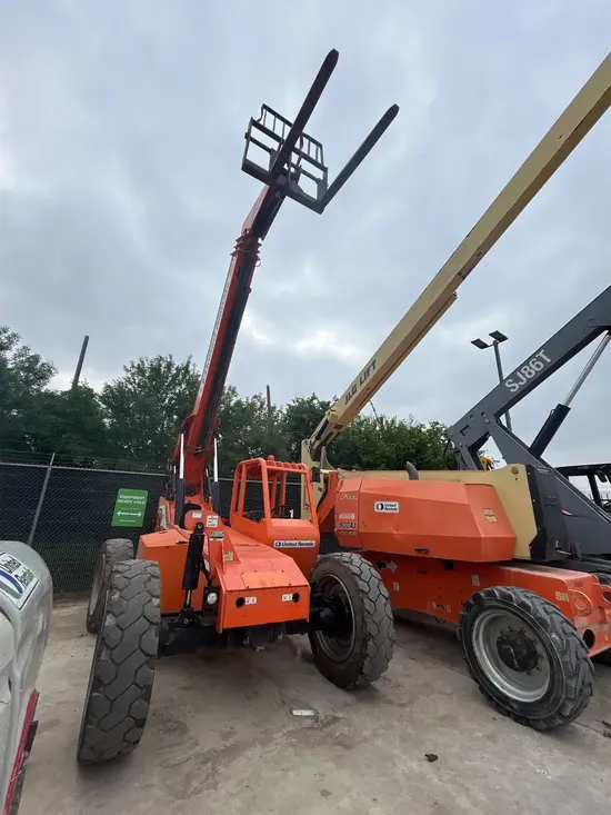 2015 SKYTRAK 6042 Forklift
