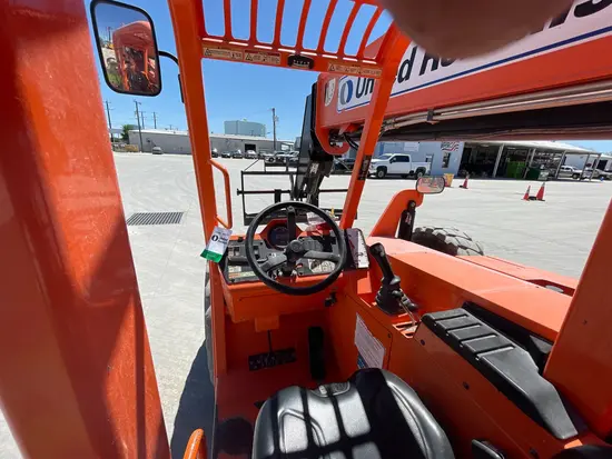 2016 SKYTRAK 6042 Forklift
