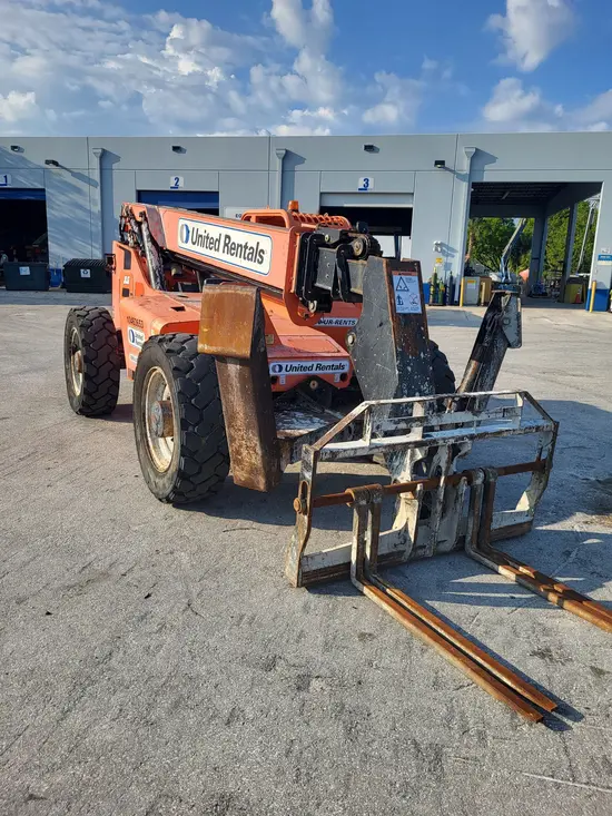 2016 SKYTRAK 10054 Forklift