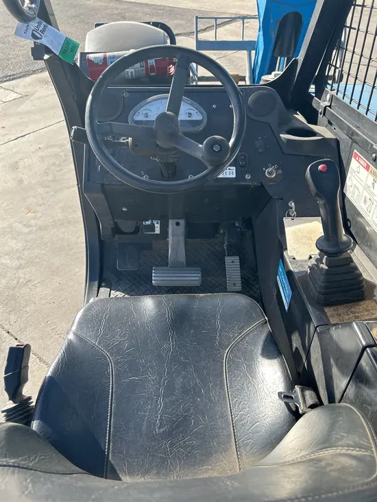 2015 Genie GTH-844 Forklift